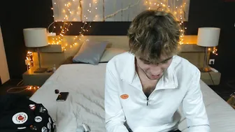 _love_sex_passion_ insatiable slut masturbates with a drilling machine 2022 webcam