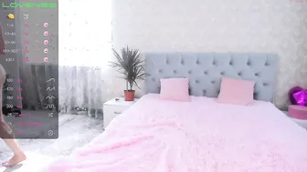 lia_lorensa shaking oily big ass 2022 webcam