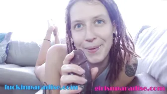 _fuckinparadise petite hottie passionately jerks off her cunt