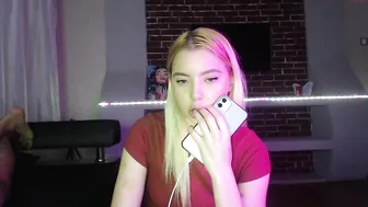 sweety_flipflop slim whore big boobs myfreecams show