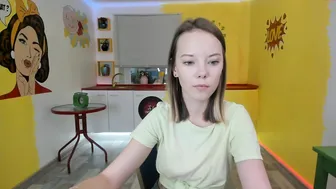 stephanie_evans elegant whore massages juicy vagina