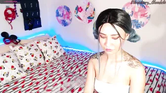 strawberry_chocolate schoolwhore petting recording show