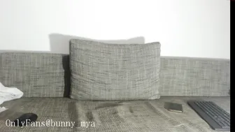 squirt_bunny77 with albaaxxxo in a live adult porn show