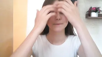 qqlola shrews passionately fucks anus