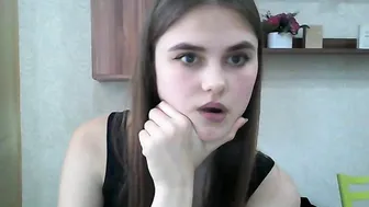 qqlola vicious bitch tightly stretches her pussy