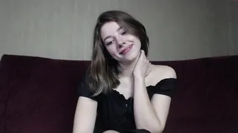 michel_jordan beautiful chick jerks off her cunt