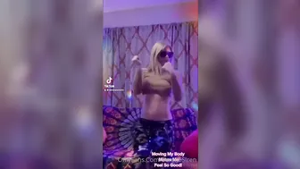 serenesiren charming shows off her tits.