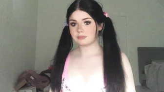 Maddy aka babymaddyxo  great figure