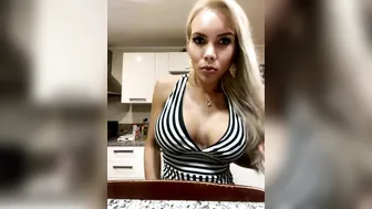 Lizzy Laynez aka lizzylaynez  ardent chick