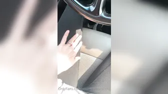 YourDreamCouple  dildo toy gets pussy in online show