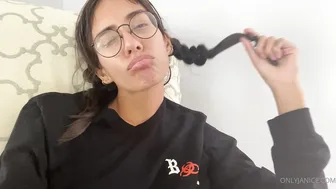 rejaniced juicy lady gets up in doggystyle