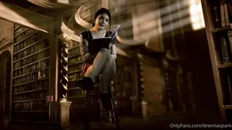 Brenna Sparks aka brennasparks  skinny nipple pulls pussy with fingers