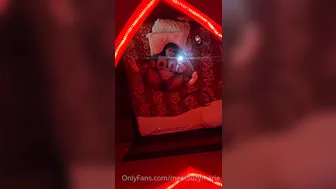 meetsuzymarie nude big boobs  top girl