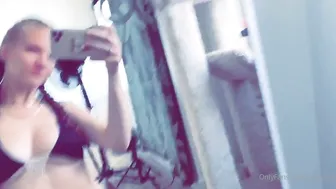 gingerteen depraved fingers busty blonde online show