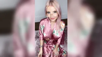 daisymayvip onlyfans Naughty brunette seduces with big booty