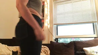 chubbychiquita bosome chick eagerly absorbs dildo