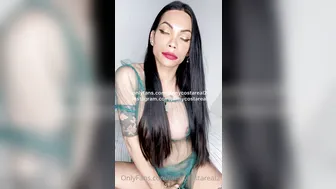 Janny costa onlyfans Busty woman chatting in chat