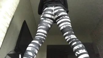 kikAlison Rey Hot bitch posing in fr