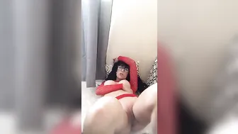 jnellytv aka jesspink Dark haired slut poses nude