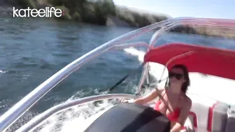 ka8eeowen  aka kateelife Elite woman pulls a cap