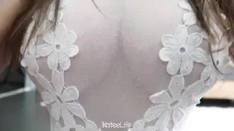 ka8eeowen  aka kateelife Hot babe jerking off her cunt