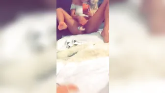 gwen singer privat with toys