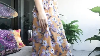 elle knox Exquisite bitch jerking off her cunt