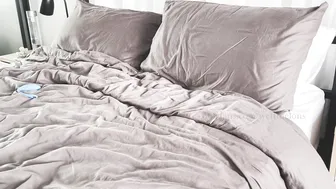 WettMelons  onlyfans Hot lady posing in black lingerie