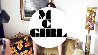 Holly Peers onlyfans Naughty young lady fucks with sex machine