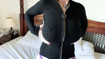 BoltOnWife (@boltonwife) onlyfans big juicy tits