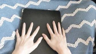 Aella Girl onlyfans Experienced woman paws lips sex