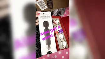 queenavamarie onlyfans Black haired passion sucks dildo