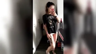 Plum Suicide onlyfans Cute chicks dancing striptease