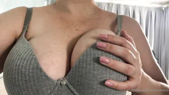 Goddess Grazi (@grazigoddess) onlyfans Exquisite woman masturbating pussy sex toy