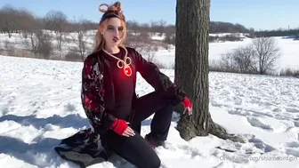 shiaswordgirl Stunning babe banging her vagina deeply