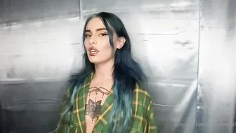 shiaswordgirl Redhead babe caresses natural tits