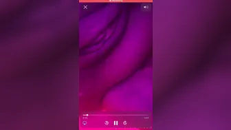 Neldolll Dark skinned lady gently jerks her pussy