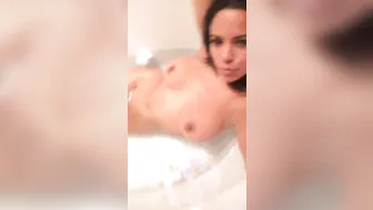 LunaStar Busty sluts lick pussy