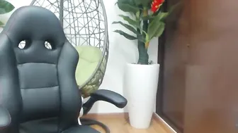 lia_sophie shows her sweet holes