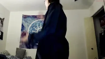 sweetejenny shows her sweet holes