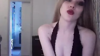 badinfluencex Extravagant whore flows like a bitch