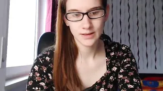xinnocence94x In just one bra found her long friend and immediately decided to use it.