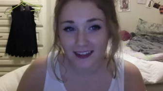 southernsweetie00 Cutie in stockings fingers squeezing pussy