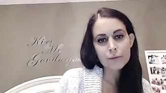 aleahjasmine Luxurious slut poses in sexy lingerie