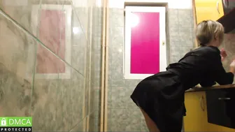 pornxxxcouple Arab courtesan performing a show