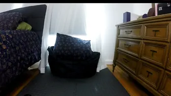 busty_ir_housewife Buxom plays with long dildo