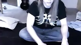 blacklimoon puts on bra bitch