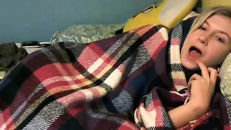 rosiebaby Naked babe demonstrates chocolate body