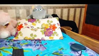 firstnocturne Cute girl gently masturbates cunt