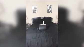 Karma RX shaking tits to music